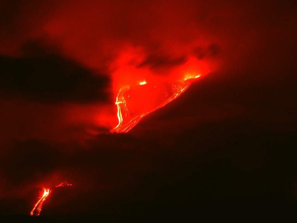 Images des coulées de lave 2019 à l'Etna