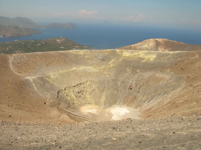 Photos Iles Eoliennes et du cratere de Vulcano