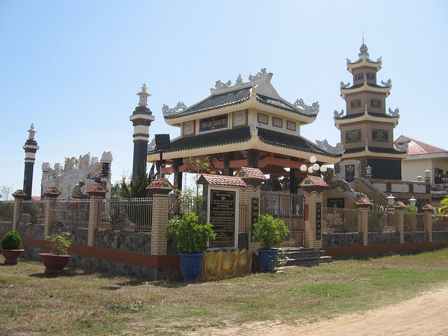temple vietnam