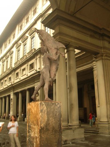 Tout n est pas superbe dans Florence le dauphin et l homme