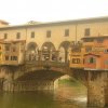 Vue du centre du pont de Florence sur l Arno