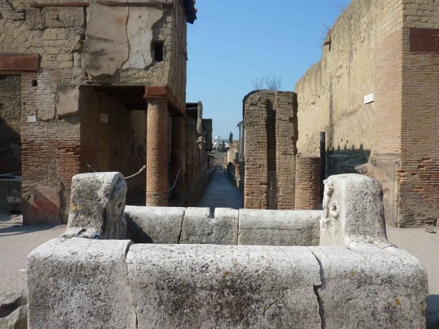 vue fontaine Herculanum