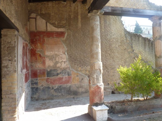 Photos colonne et mur Herculanum
