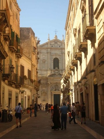 arrivée sur le place de Lecce