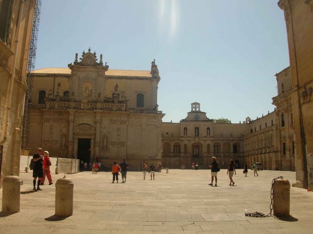 Photos de la magnifique grande place de Lecce