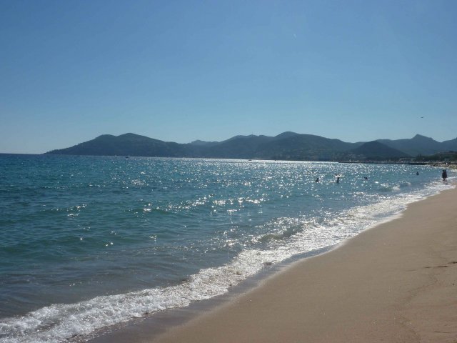 mer paisible vers Piombino