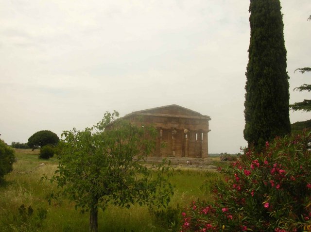 Vue de temple romain au sud de Naples
