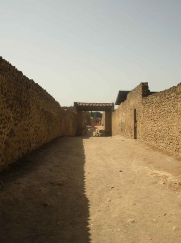 Rue déserte de Pompei, le voyage est hallucinant