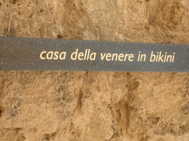 Sur la Via dell Abbondanza la casa della venere in Bikini de 1913 Pompei