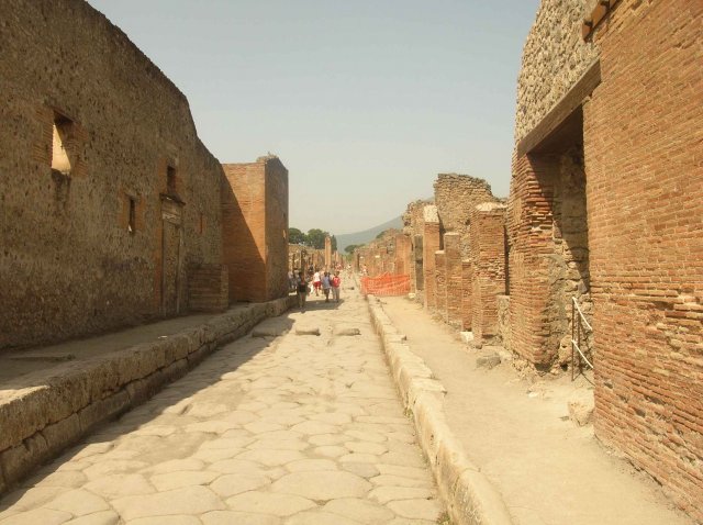 rue souvent déserte de Pompei