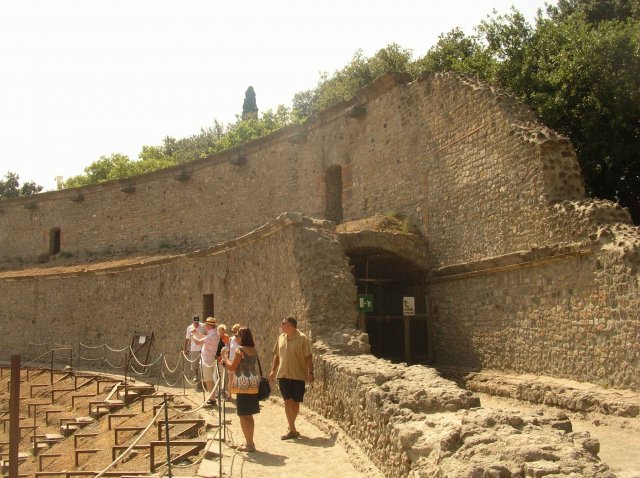 le haut du théâtre romain de Pompei