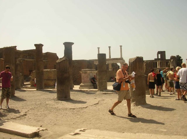 l'entrée sud des ruines de Pompei est la plus fréquentée