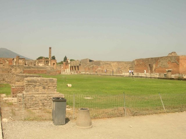 pelouse de Pompei ou se situez la grande place