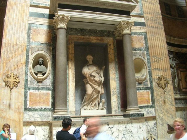 Photos statut dans le Pantheon de Rome