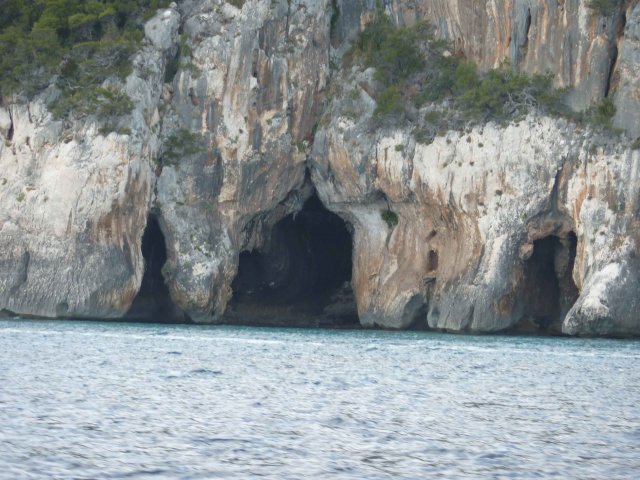 Photos entree des grottes de cala gonone