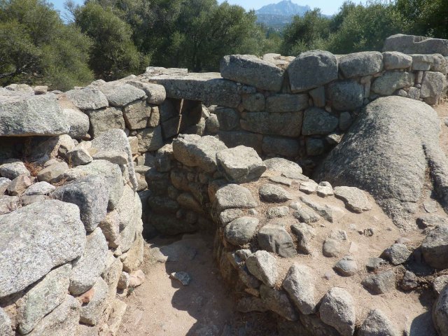 vue du haut habitation ancienne sardes