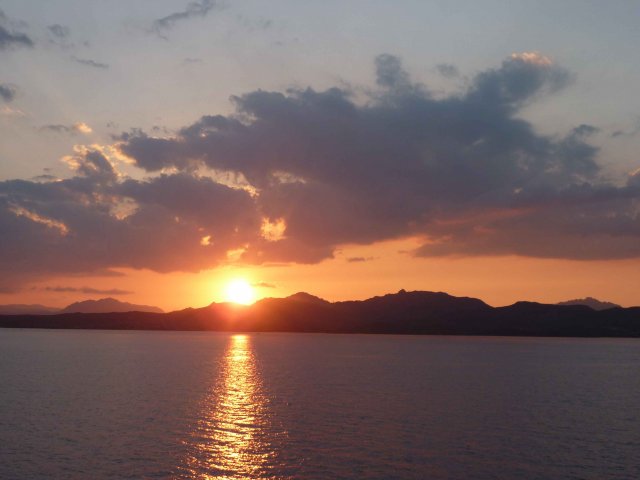 ferry arrivant sur Olbia