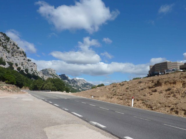 Images de route de montagne aux alentours de Arbatax en Sardaigne