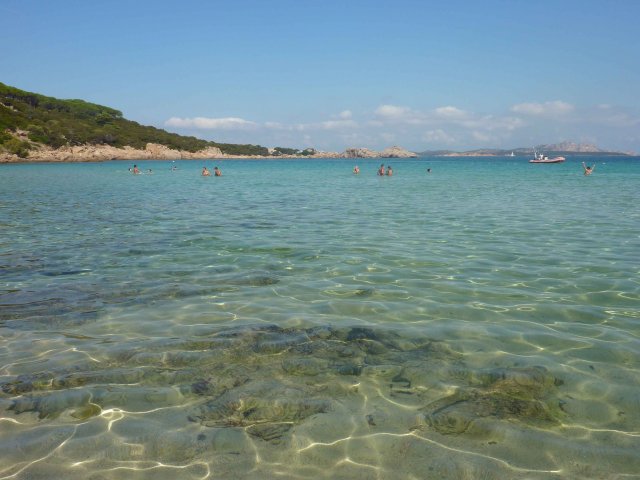 Images des eaux transparentes de Sardaigne