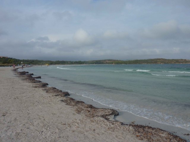 petite plage dans l'est de la Sardaigne