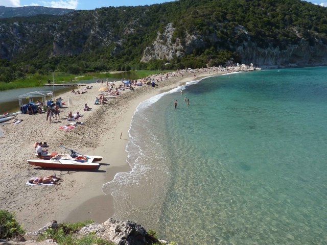 vue de plage à cala Gonone