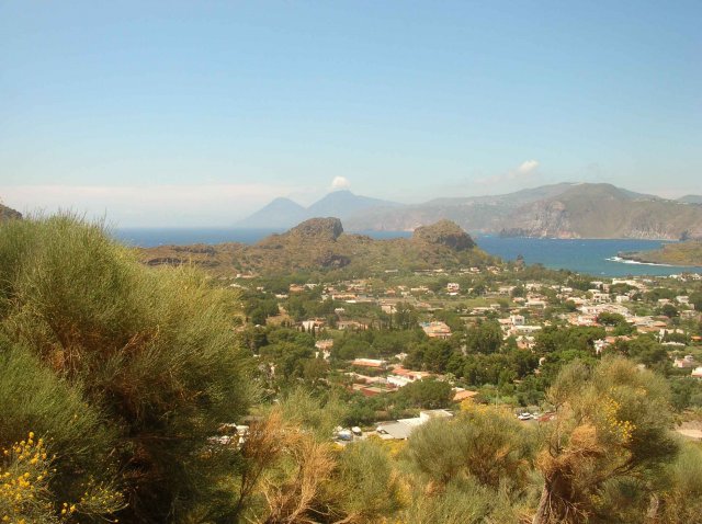 Image des îles éoliennes depuis Vulcano