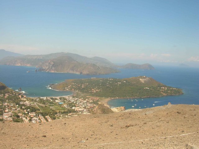 La partie plate de Vulcano avec ses 2 belles plages