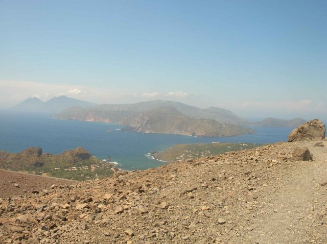 Ciel bleu sur Lipari