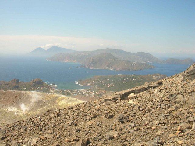 Souffre sur Lipari et santa maria Salina
