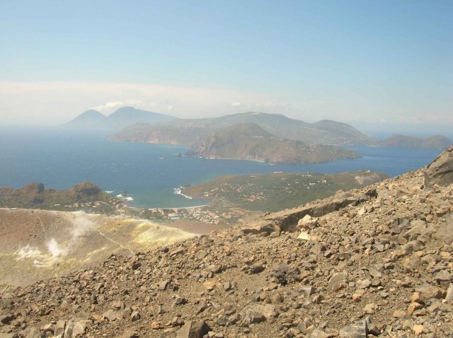 Souffre sur Lipari et santa maria Salina