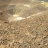 Des inconscient desende dans le cratere de Vulcano