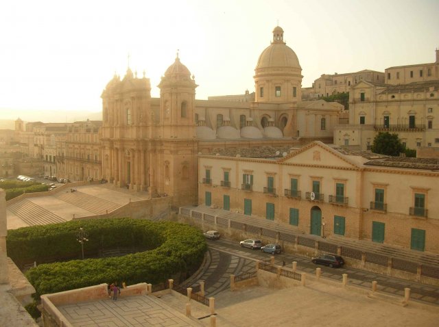 belle ville de Sicile Noto avec sa Cathédrale