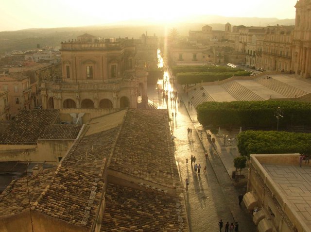 coucher de soleil sur Noto