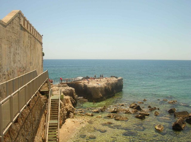 Escalier dans Siracuse menant à la mer
