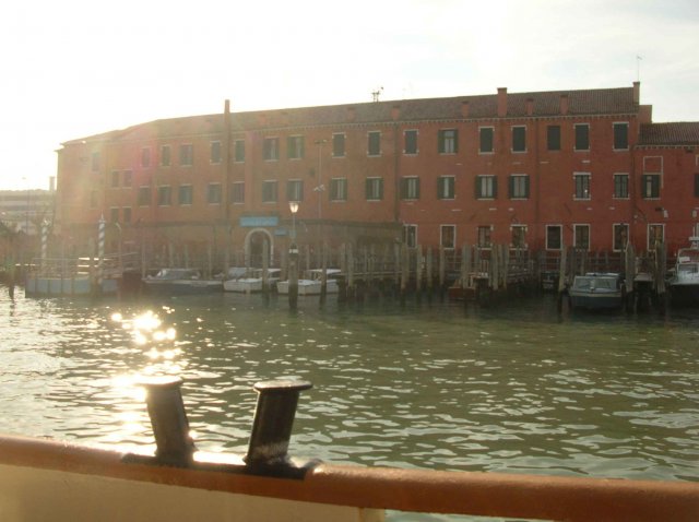 Vue de canal dans un vaporetto