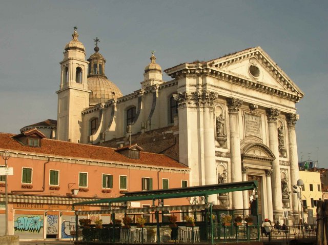 Photos église sur un canal de Venise