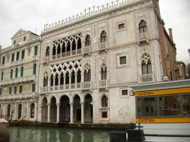 Palias et décoration typique de Venise